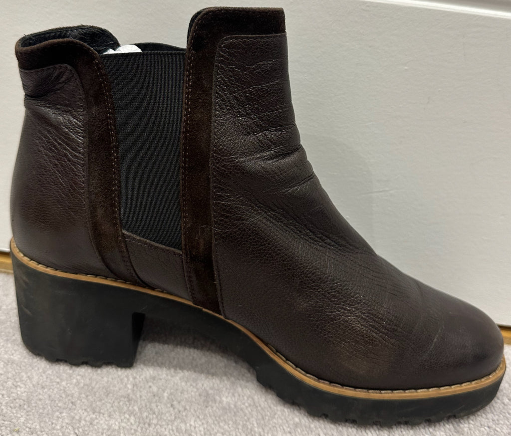 HOGAN Brown Leather Pull On Chunky Rubber Sole Chelsea Ankle Boots EU39.5 UK6.5