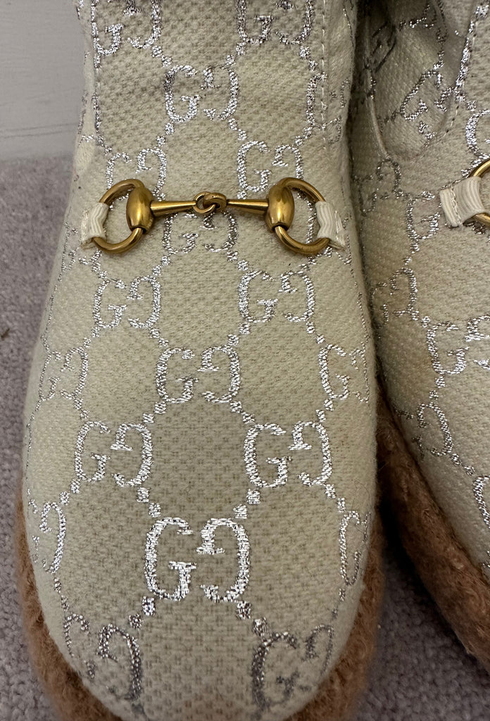 GUCCI Women's Beige & Silver GG Logo Horsebit Detail Lined Snow Boots EU38 UK5