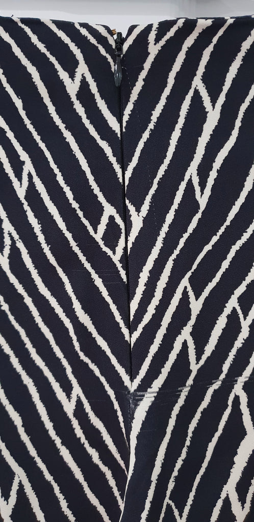 EMANUEL UNGARO PARIS Black & White Floral & Zig Zag Print Slim Leg Trousers UK10