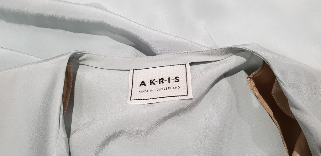 AKRIS Pale Mint Green 100% Silk Tie Neckline Short Sleeve Blouse Shirt Top CH36