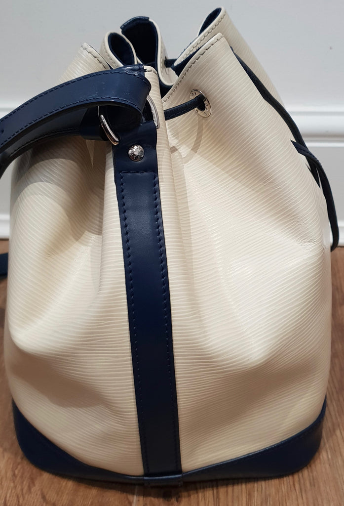 LOUIS VUITTON Cream & Navy Blue Epi Noi Drawstring Closure Shoulder Bucket Bag