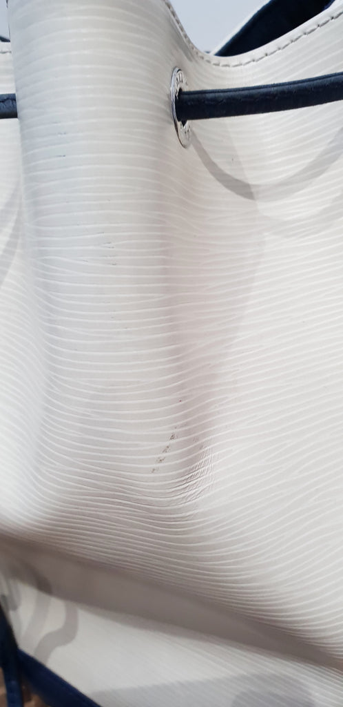 LOUIS VUITTON Cream & Navy Blue Epi Noi Drawstring Closure Shoulder Bucket Bag