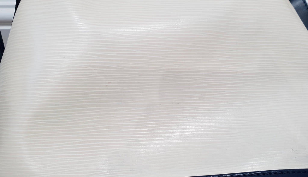 LOUIS VUITTON Cream & Navy Blue Epi Noi Drawstring Closure Shoulder Bucket Bag