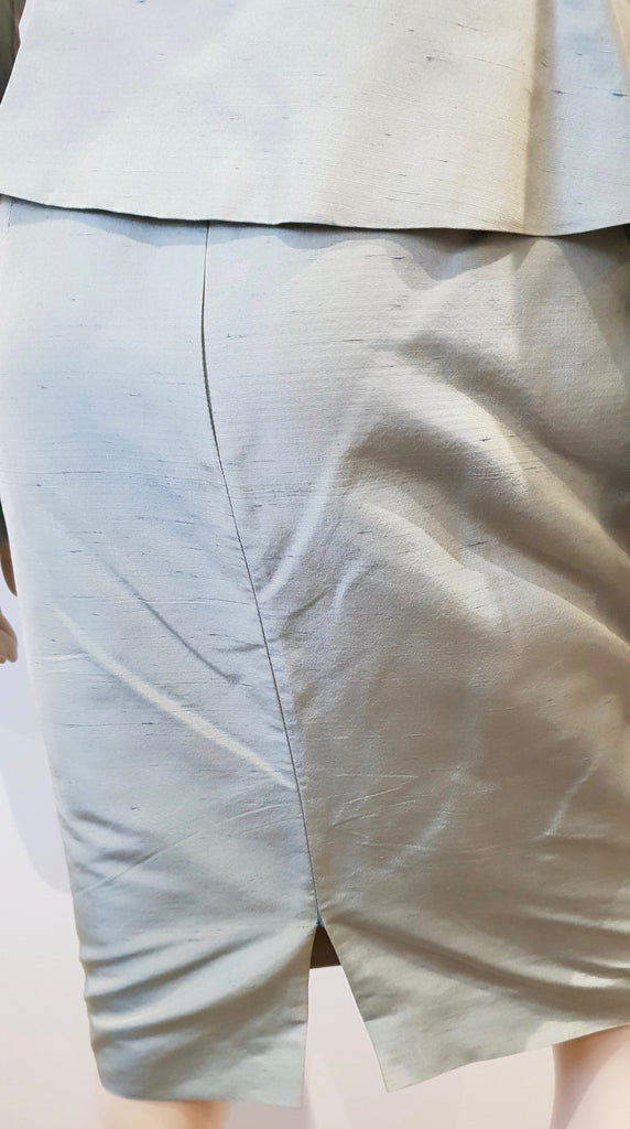 ANNA MOLINARI Pale Green Silk Grey Cream Fur Collar Jacket & Short Skirt Suit