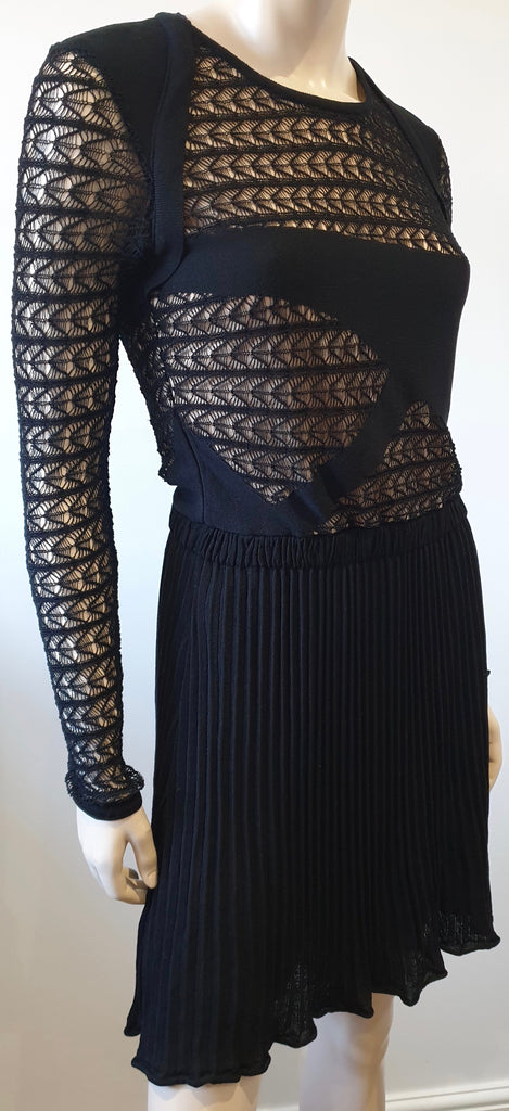 DAGNER Black Lace Long Sleeve Pleated Skirt Nude Lining Short Evening Dress M