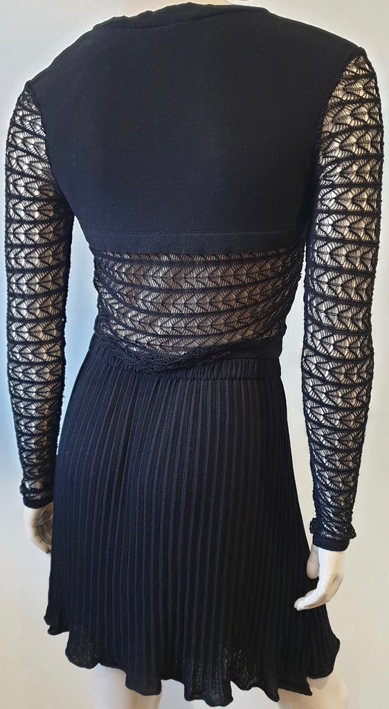 DAGNER Black Lace Long Sleeve Pleated Skirt Nude Lining Short Evening Dress M