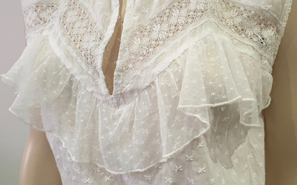 SANDRO Off White Embroidered Lace Trim Round Neck Sleeveless Blouse Shirt Top S