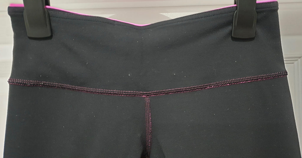 LULULEMON Black & Pink Reversible Activewear Crop Capri Gym Yoga Leggings Pants