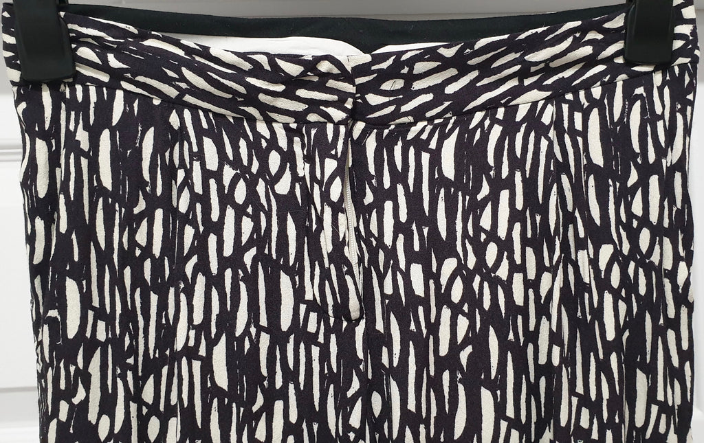 BY MALENE BIRGER Black & White Geometric Print Capri Crop Tapered Trousers Pants
