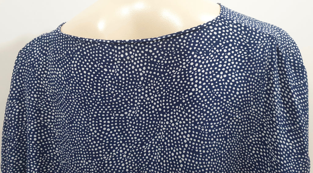 DIANE VON FURSTENBERG Navy Blue Silk Polka Dot V Neckline Tunic Blouse Top M