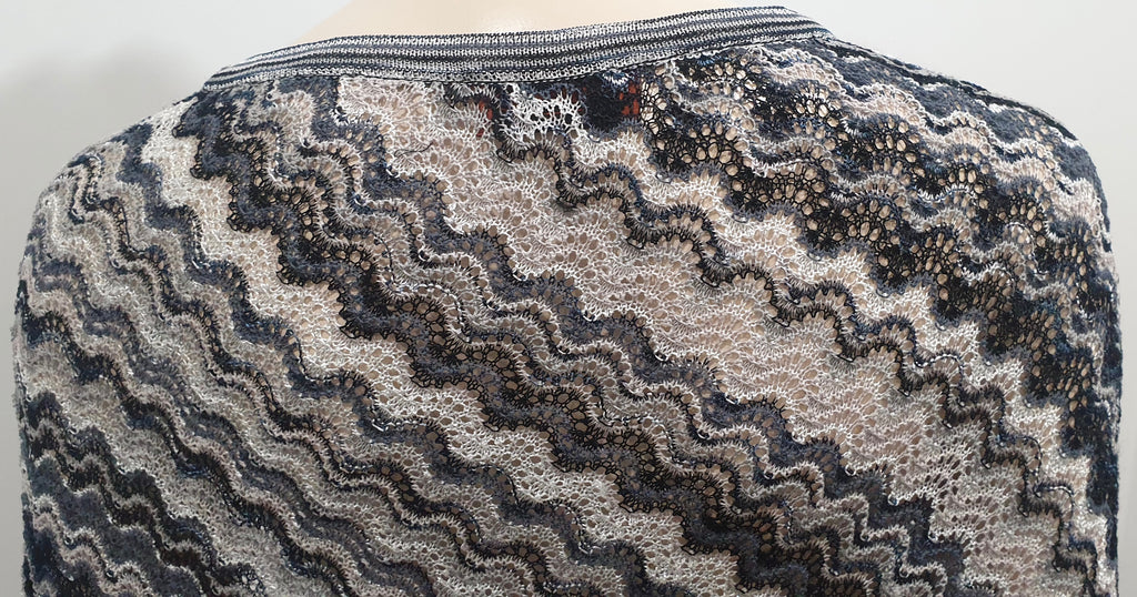 MISSONI Orange Label Grey White Silver Metallic Fine Knit Stripe Poncho Cape Top