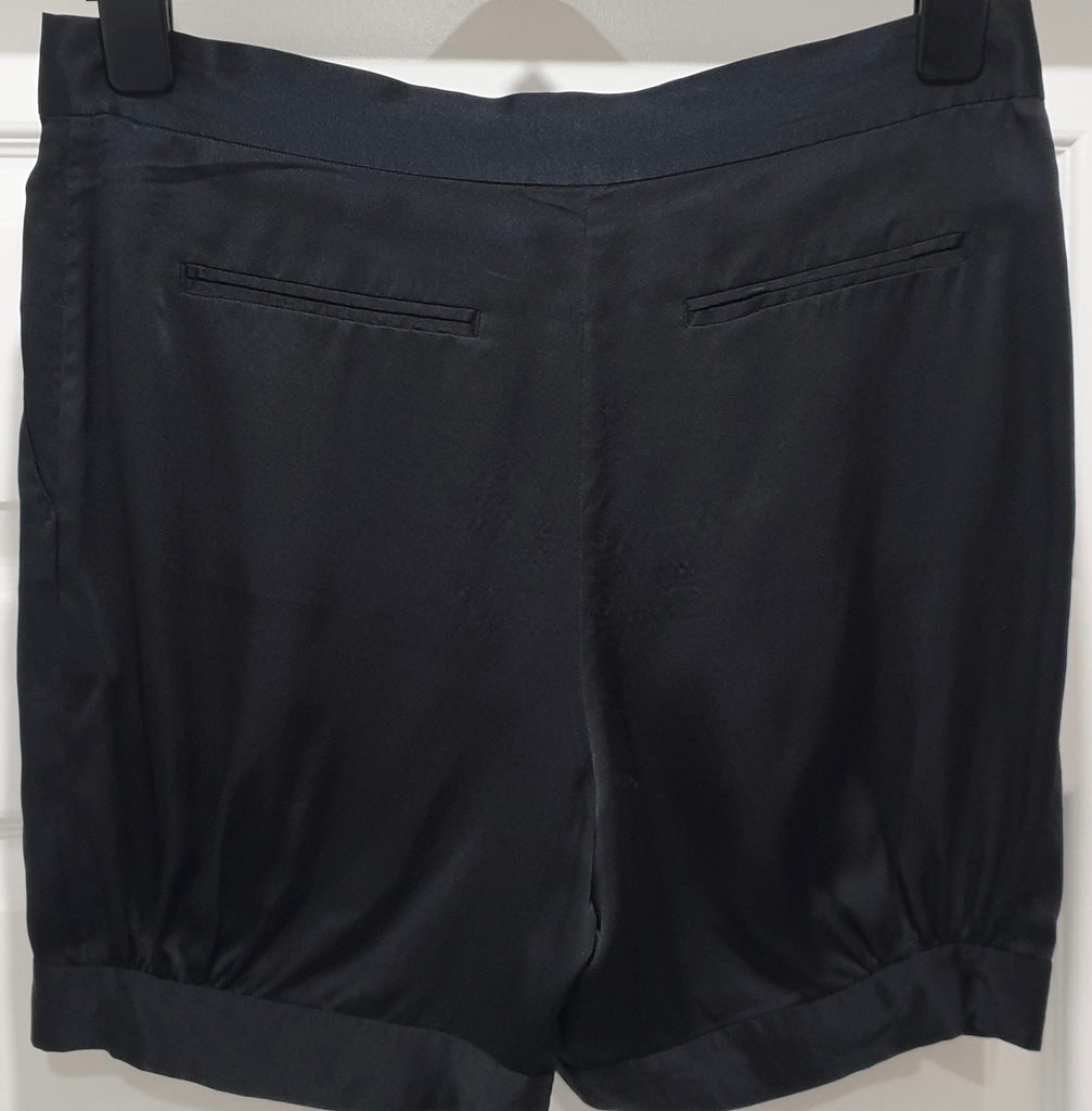 VANESSA BRUNO Designer Black 100% Silk Pleated Formal Evening Shorts 38 UK10