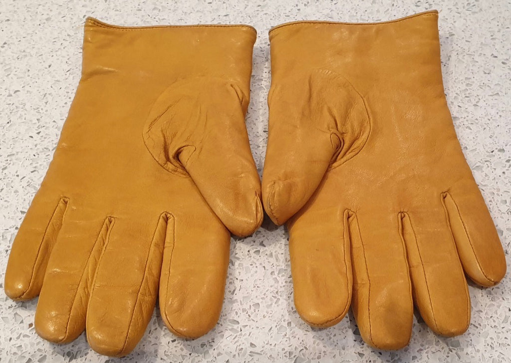 COACH Yellow Leather Quilted Bow & Silver Tone Branded Merino Wool Lined Gloves