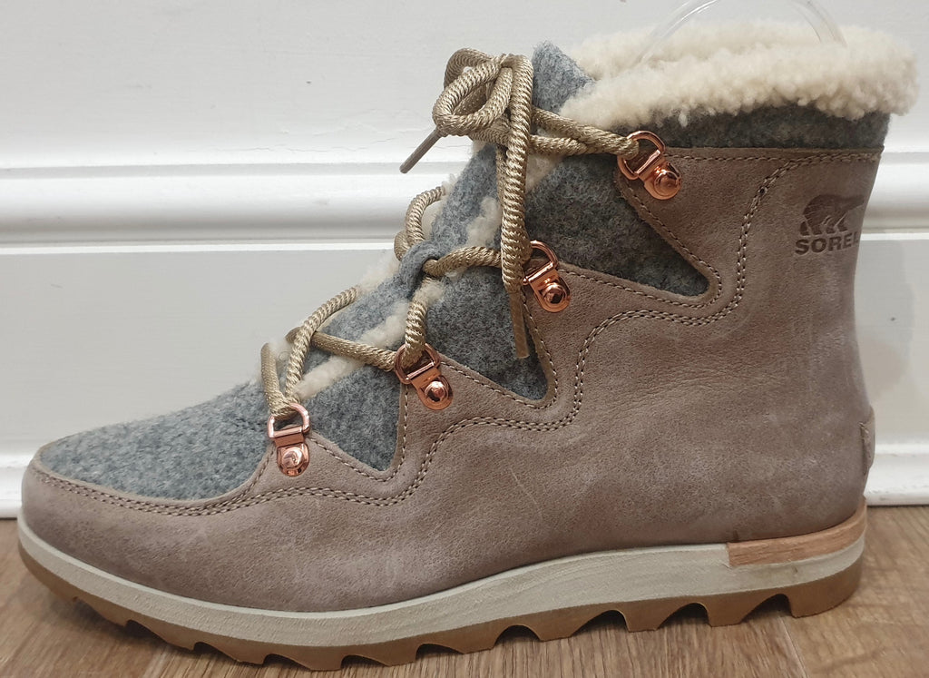 SOREL Beige Suede Grey & Cream Fabric Panel Rubber Sole Ankle Boots UK7.5 NEW!