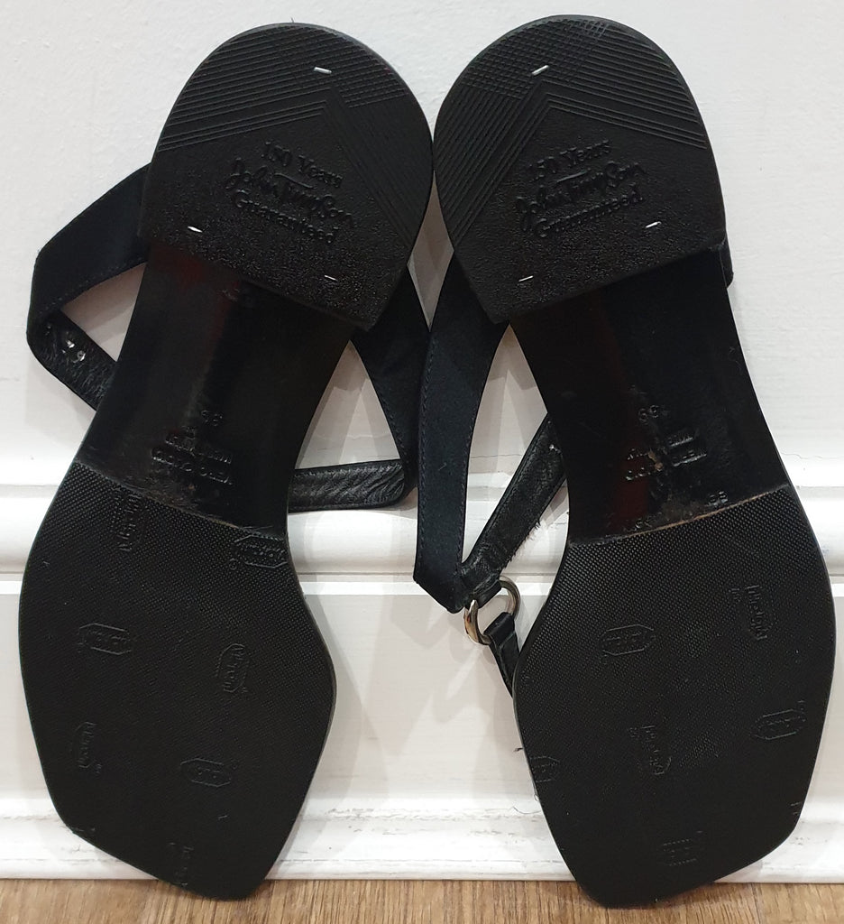 SERGIO ROSSI Black Satin Circular Diamante Detail Thong Flip Flop Flat Sandals UK6