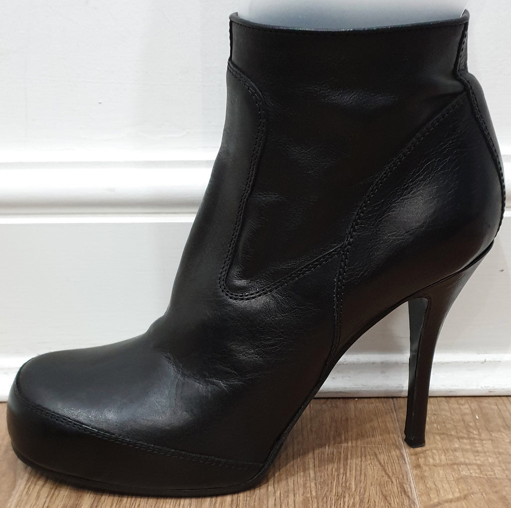 RICK OWENS Black Leather Round Toe Zip Fastened High Stiletto Heel Ankle Boots 39