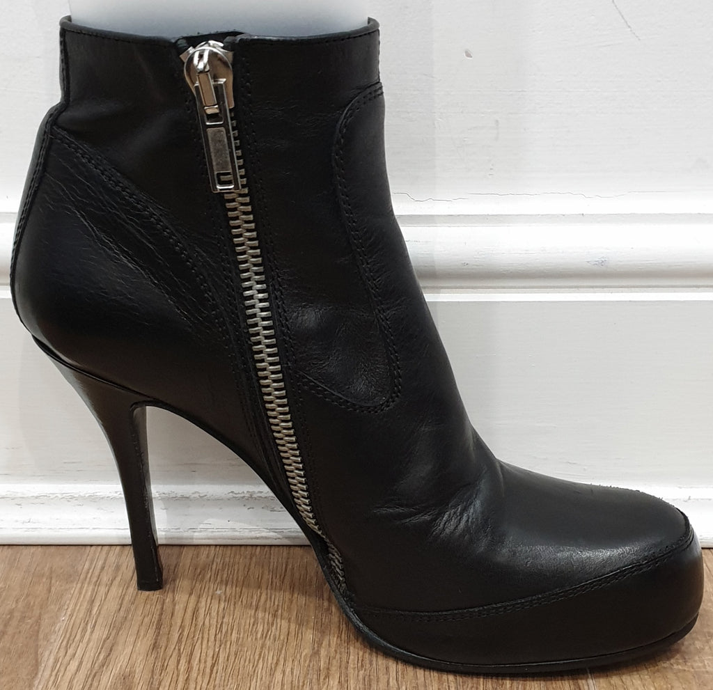 RICK OWENS Black Leather Round Toe Zip Fastened High Stiletto Heel Ankle Boots 39