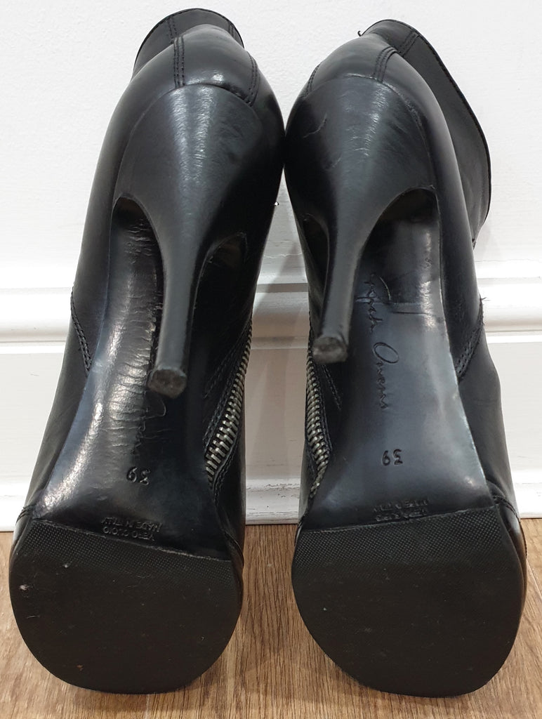 RICK OWENS Black Leather Round Toe Zip Fastened High Stiletto Heel Ankle Boots 39