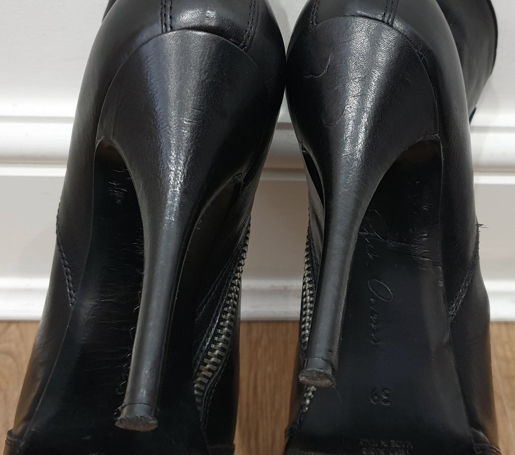 RICK OWENS Black Leather Round Toe Zip Fastened High Stiletto Heel Ankle Boots 39
