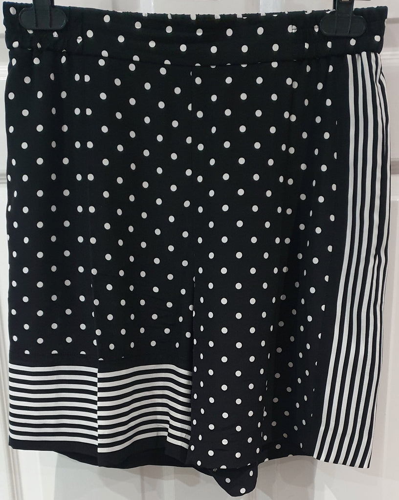 STELLA MCCARTNEY Black & White Silk Polka Dot Stripe Elasticated Shorts F42 UK12