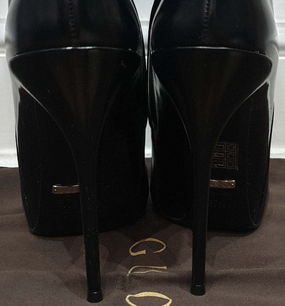 GUCCI Black Shined Patent Leather Zipper Fastened Tall High Stiletto Heel Boots