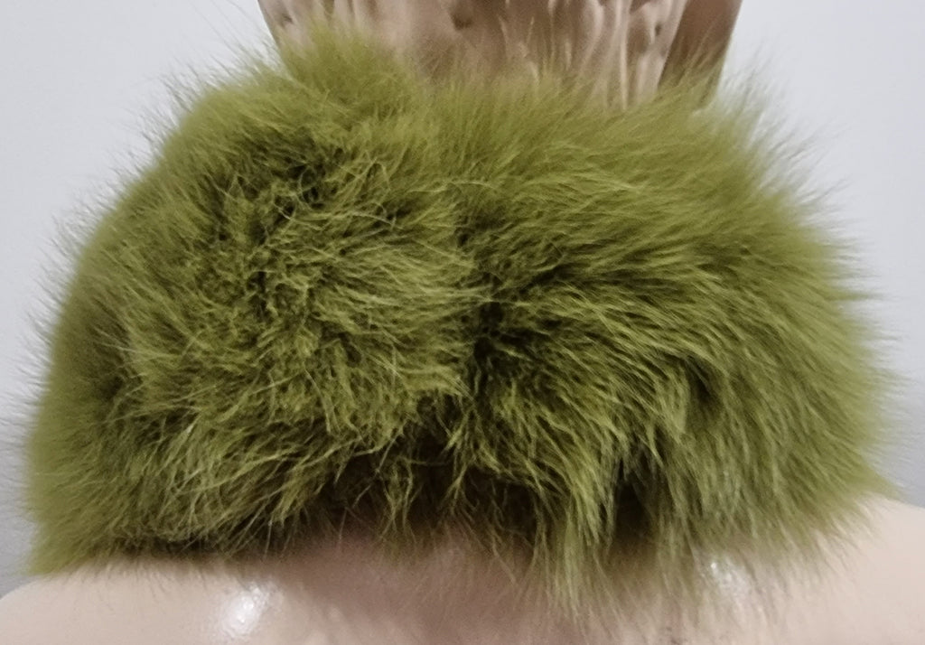 DESIGNER Luxurious Green Rabbit Fur Hook & Pile Fastened Loop Scarf & Cuffs Set