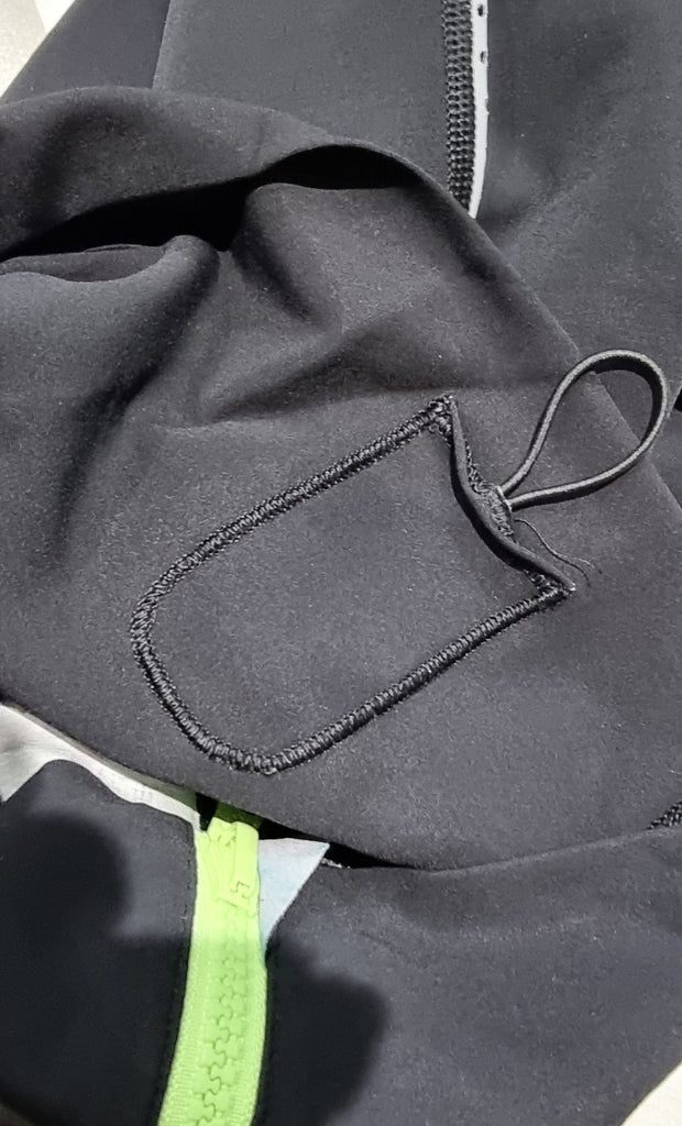 LULULEMON Activewear Black Neon Yellow Gym Yoga Pilates Capri Leggings Pants 6