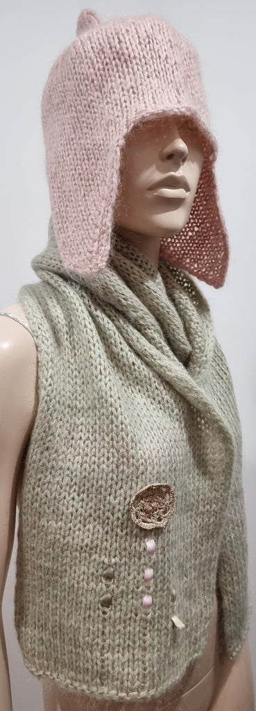 KUDIBAL COPENHAGEN Pink Hat & Green Scarf Metallic Thread Ribbon Detail Knitwear