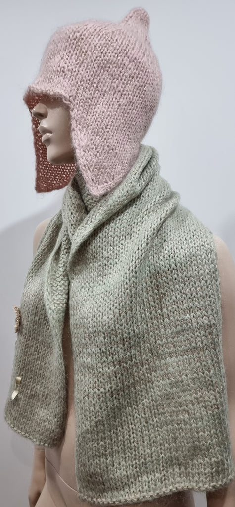 KUDIBAL COPENHAGEN Pink Hat & Green Scarf Metallic Thread Ribbon Detail Knitwear