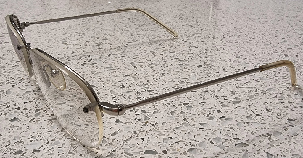 GUCCI Made In Italy Silver Tone Brand Oval Frame Clear Lens GG1674/S Sunglasses