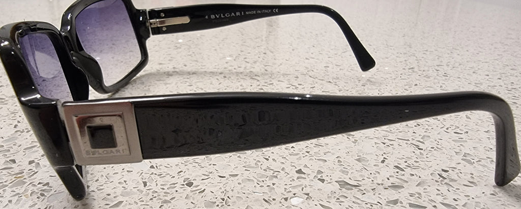 BVLGARI Made In Italy 830 501/11 Black Frame Branded Rectangular Sunglasses w Case