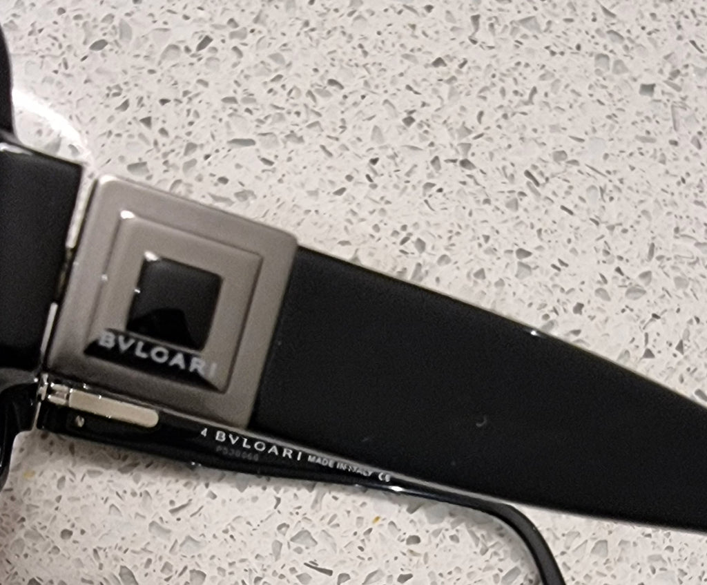 BVLGARI Made In Italy 830 501/11 Black Frame Branded Rectangular Sunglasses w Case