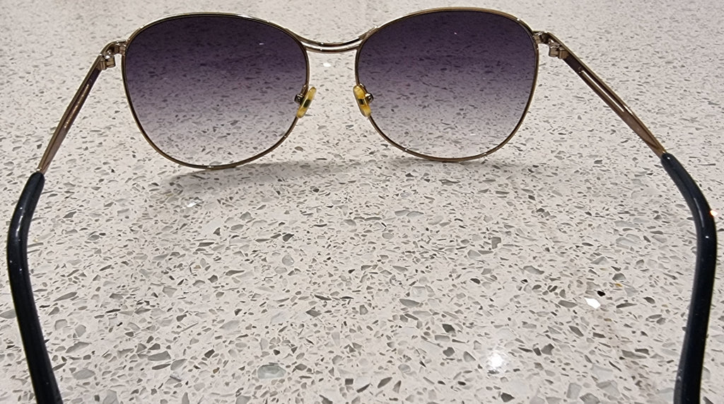 CHLOE Made In Italy Gold Rounded Frame Gradient Lens Branded Sunglasses w Case