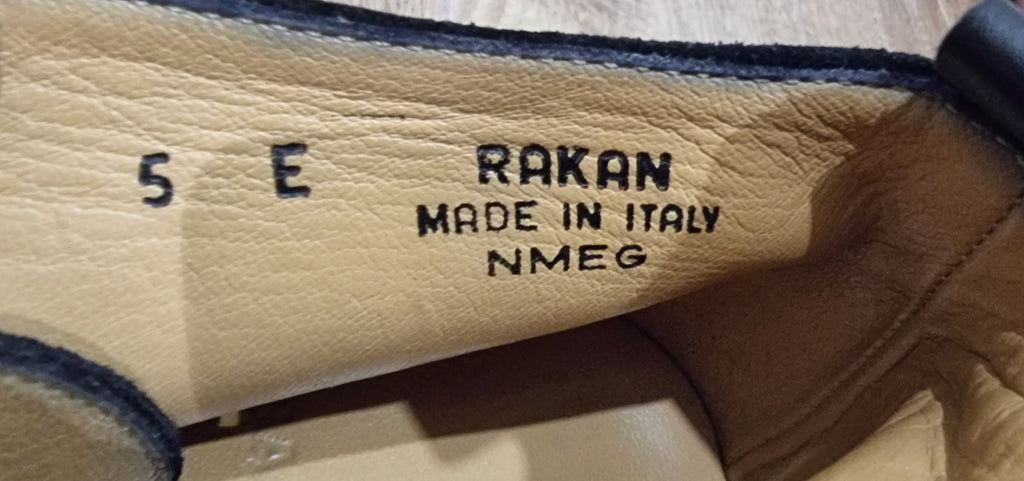 BALLY Unisex Chocolate Brown Black Suede RAKAN Lace Fasten Low Top Ankle Boots