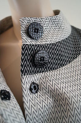 KAREN BROST LONDON Off White Pale Grey Black Zig Zag Pattern Lined Summer Coat