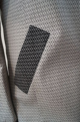 KAREN BROST LONDON Off White Pale Grey Black Zig Zag Pattern Lined Summer Coat