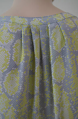 JOIE Grey Lime Green & White 100% Silk Geometric Print V Neck Sleeveless Top M