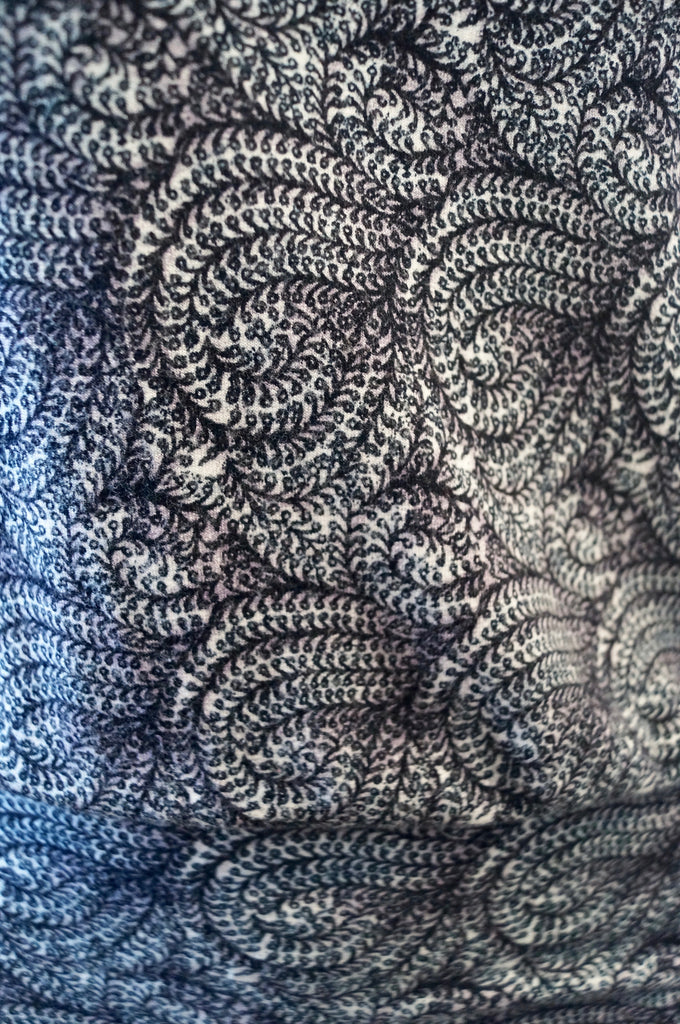 MAJE Black Blue White REPTILE Print Round Neckline Short Sleeve Jersey Dress 2