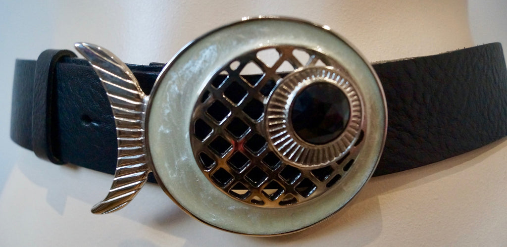 PAUL & JOE SISTER Women's Black Leather Silver Tone Fish Buckle Belt Sz:34