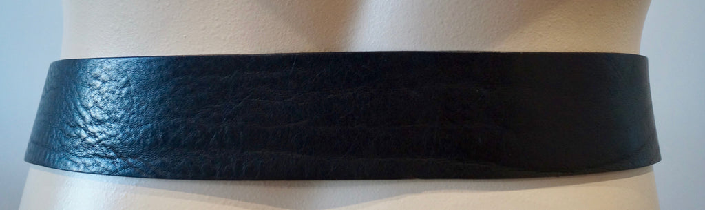 PAUL & JOE SISTER Women's Black Leather Silver Tone Fish Buckle Belt Sz:34