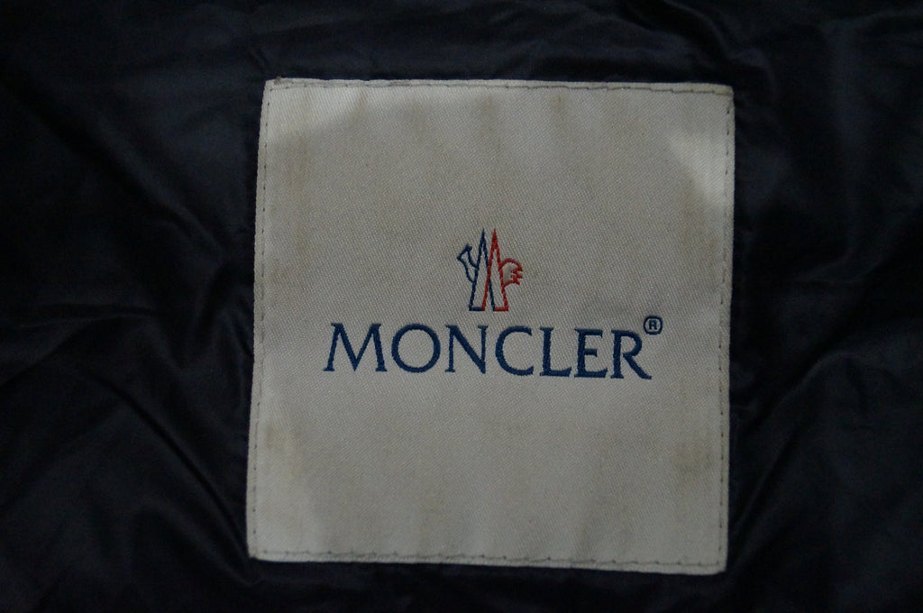 MONCLER Black & White Round Neck Zip Fastened Lightweight Quilted Jacket 2/M