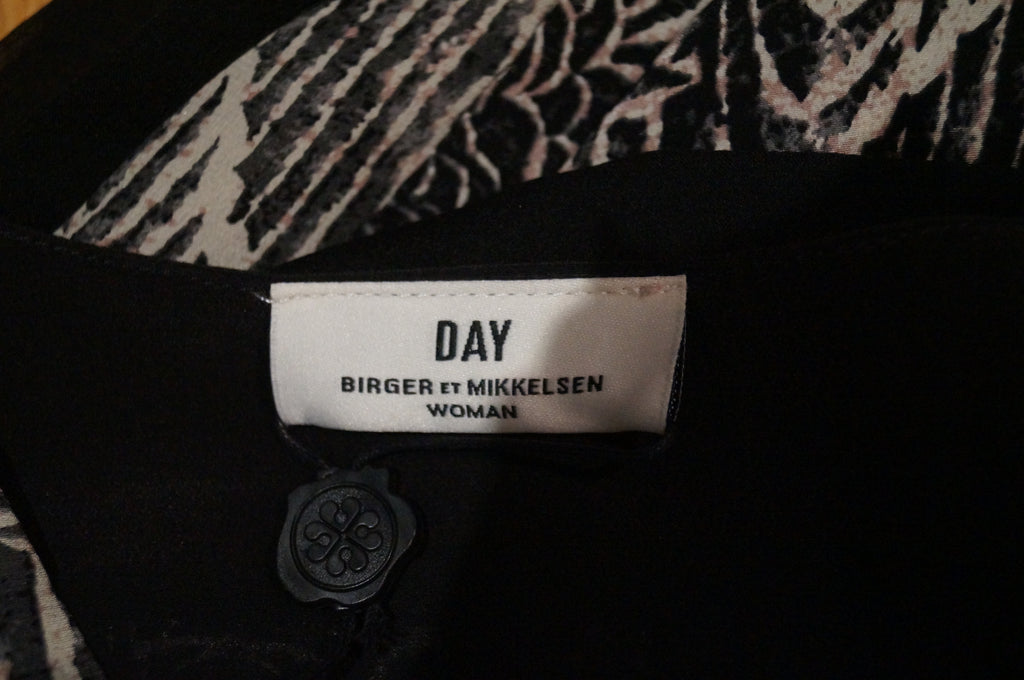 DAY BIRGER & MIKKELSEN Black Cream Silk Geometric V Neck Tie Waist Dress UK8