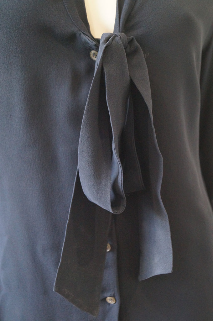 MICHAEL KORS Blue Black Silk Tie Fasten V Neck Long Sleeve Blouse Shirt Top UK10