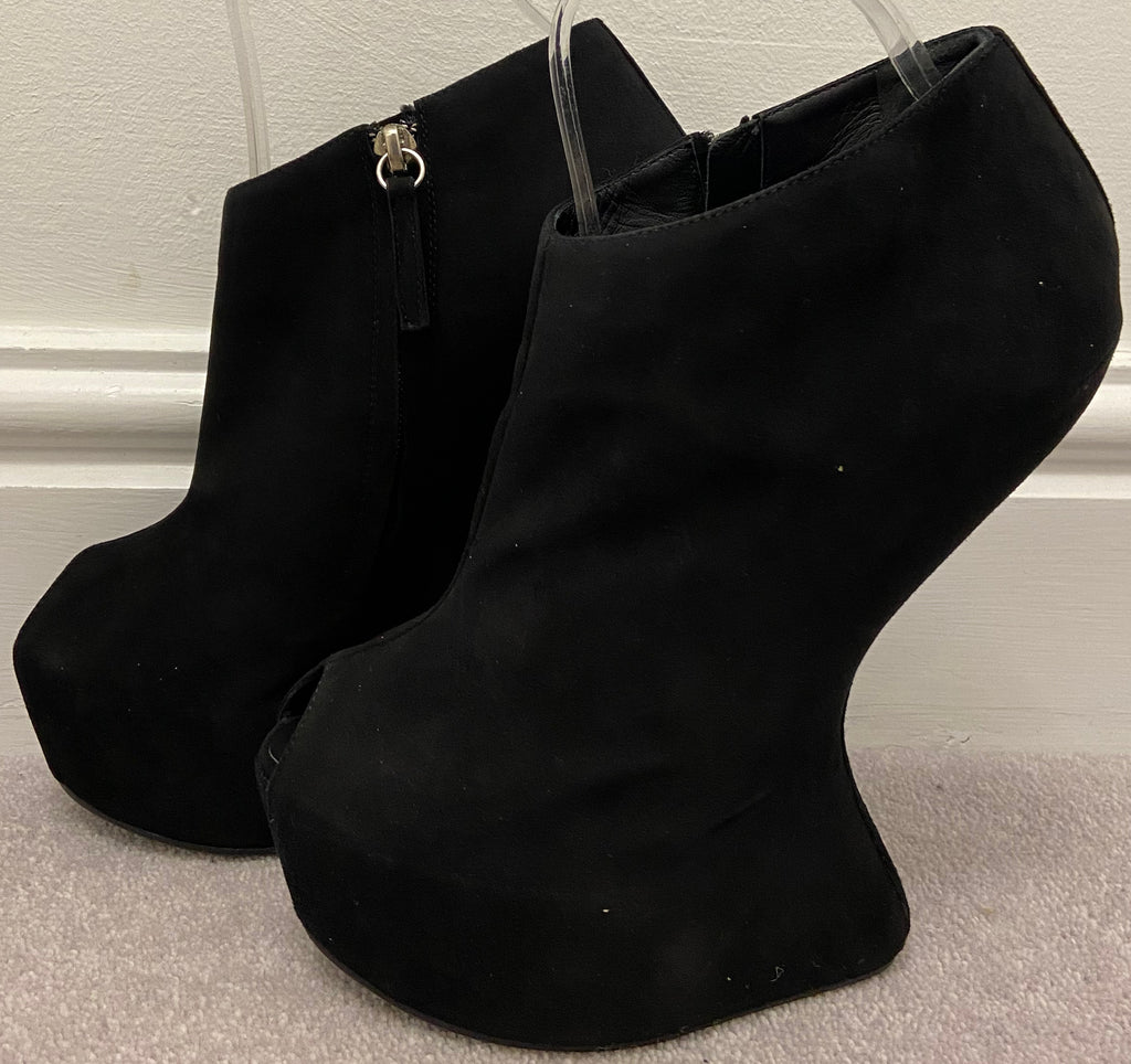 GIUSEPPE ZANOTTI Black Suede Sculpted Platform Ankle Boots UK6 39 NEW IN BOX!
