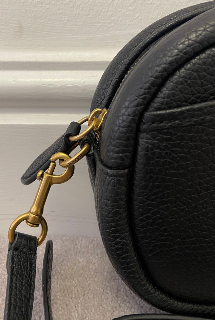 COACH Black Oval Pebbled Leather Zip Fastened Shoulder Bag / Clutch w Dust Bag