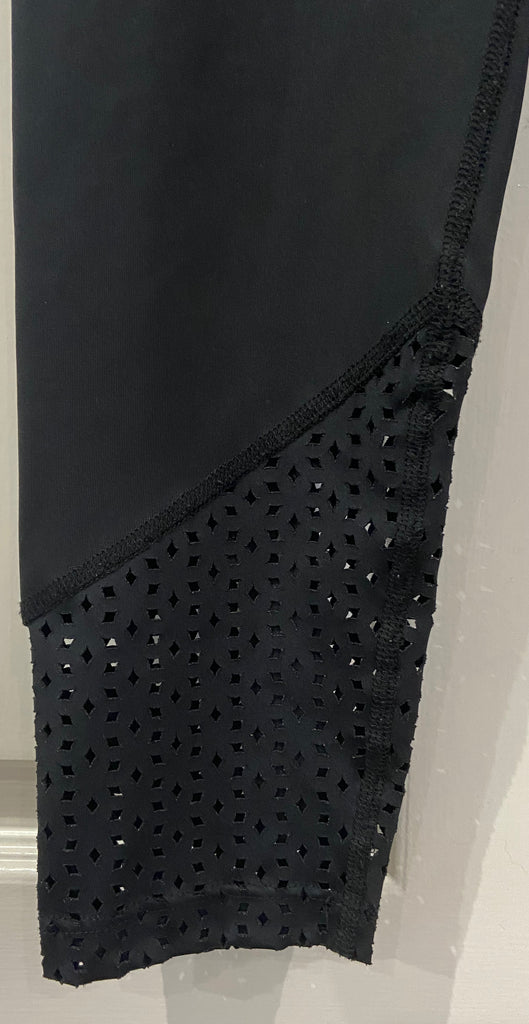 BEYOND YOGA Black Activewear Workout Yoga Gym Capri Leggings Trousers Pants S