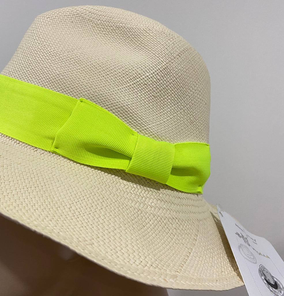 SENSAI STUDIO Cream Beige Genuine PANAMA Neon Green Trim Beach Sun Hat BNWT