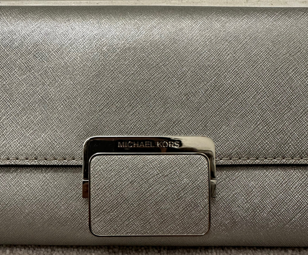 MICHAEL KORS Silver Metallic Leather Branded Detachable Shoulder Clutch Bag