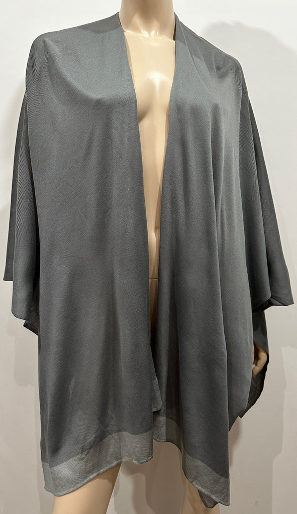 KENNETH COLE NEW YORK Women's Grey Contrast Trim Knitwear Shawl Cape Wrap