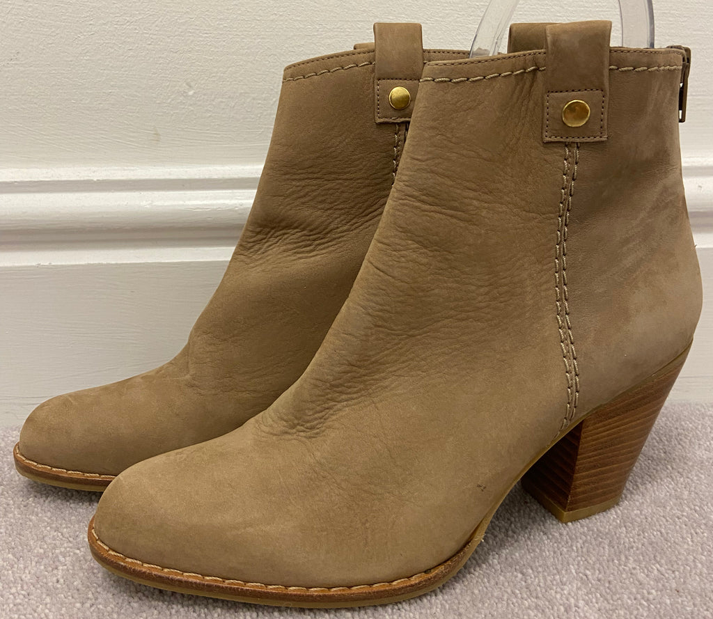 STUART WEITZMAN X RUSSELL & BROMLEY Light Brown Suede Ankle Boots 7 UK4
